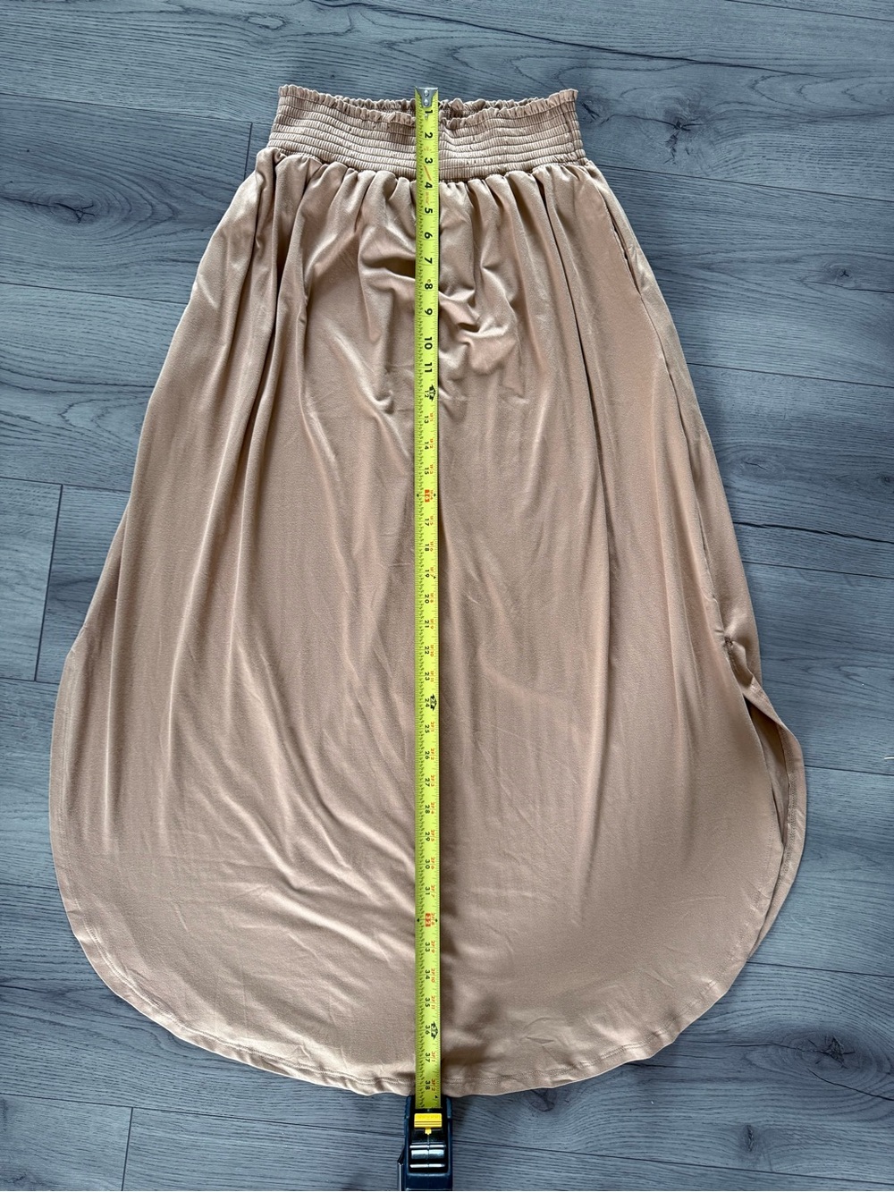 ninexis Fluid Suede Feel Midi Skirt Camel Beige Size Medium - Picture 8 of 8